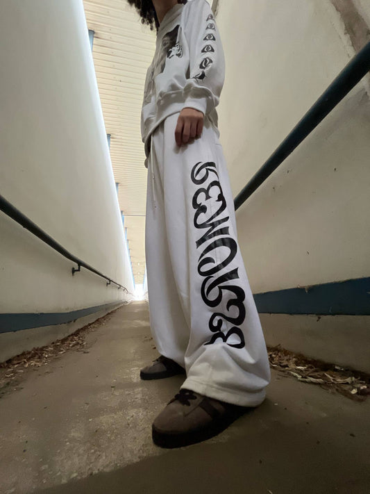 REMORSE GRAFFITI WHITE SWEATS PREMADE